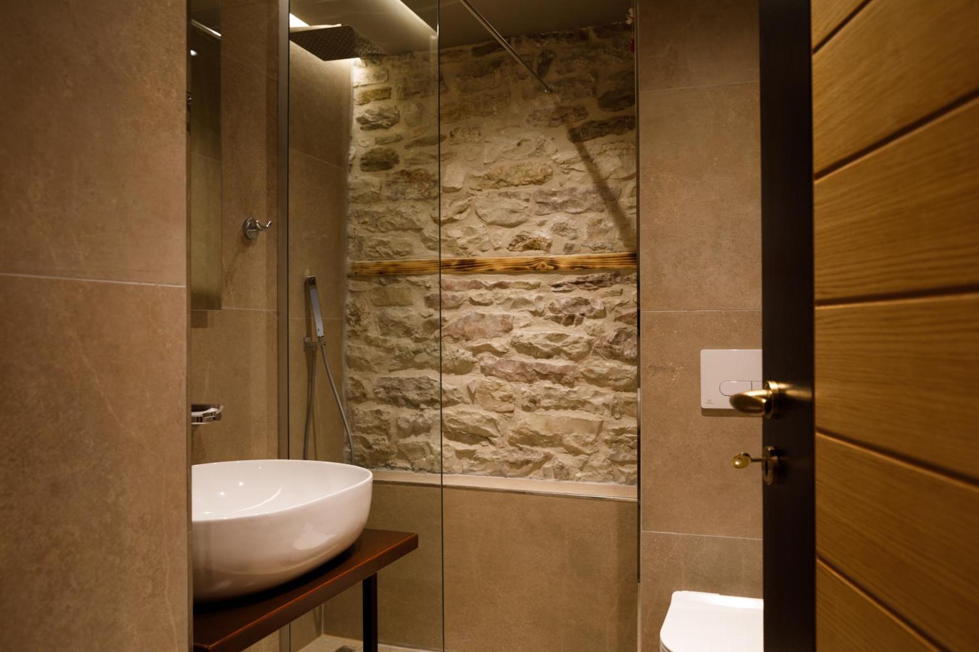Furra Hotel จีโรคาสเตอร์ ภายนอก รูปภาพ