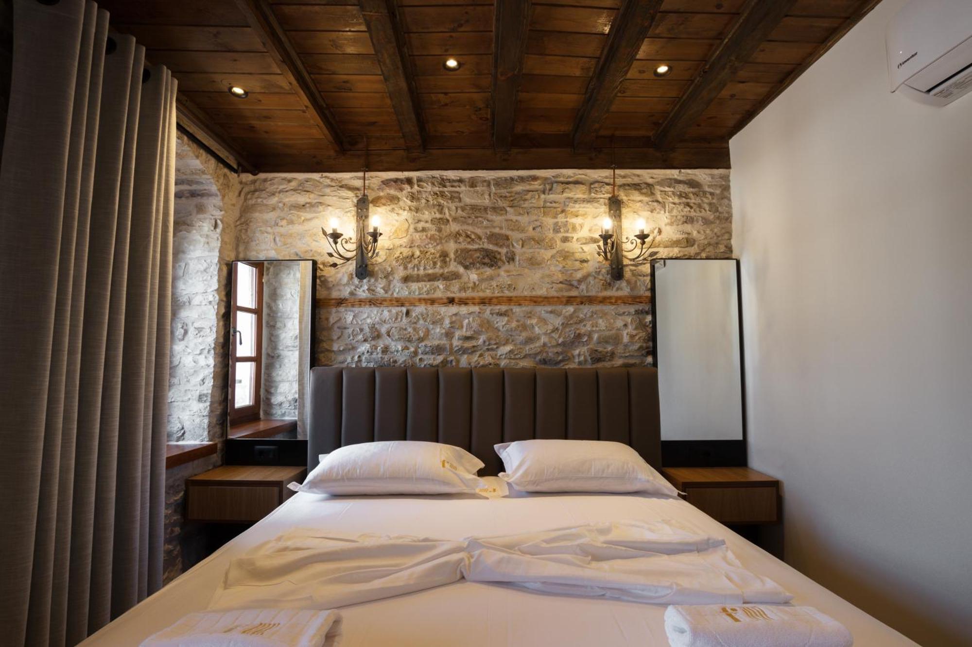 Furra Hotel จีโรคาสเตอร์ ภายนอก รูปภาพ