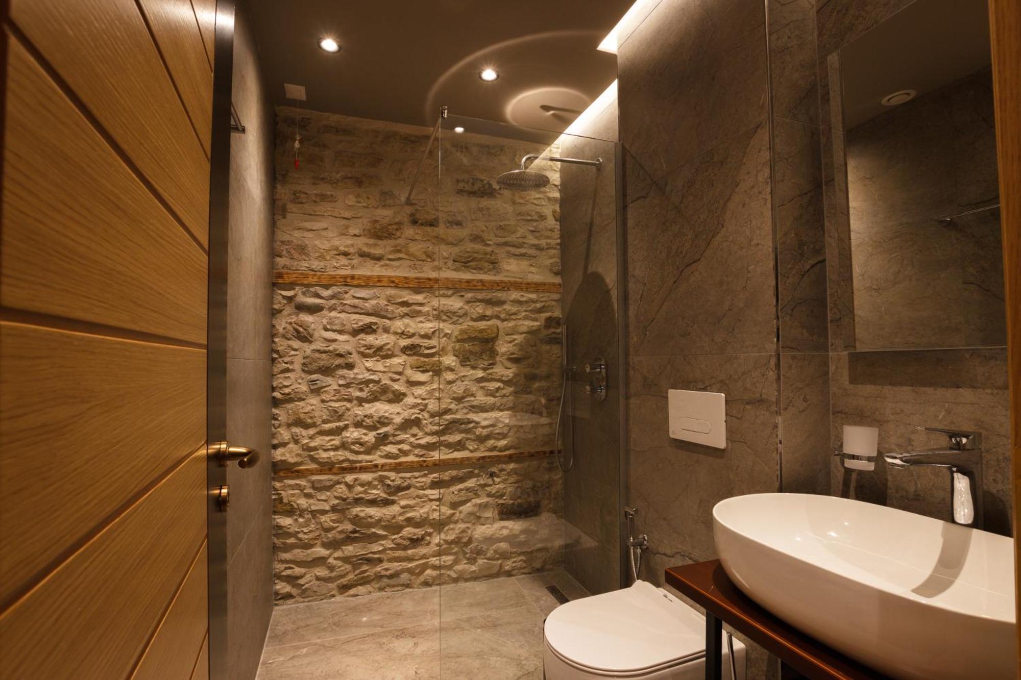 Furra Hotel จีโรคาสเตอร์ ภายนอก รูปภาพ